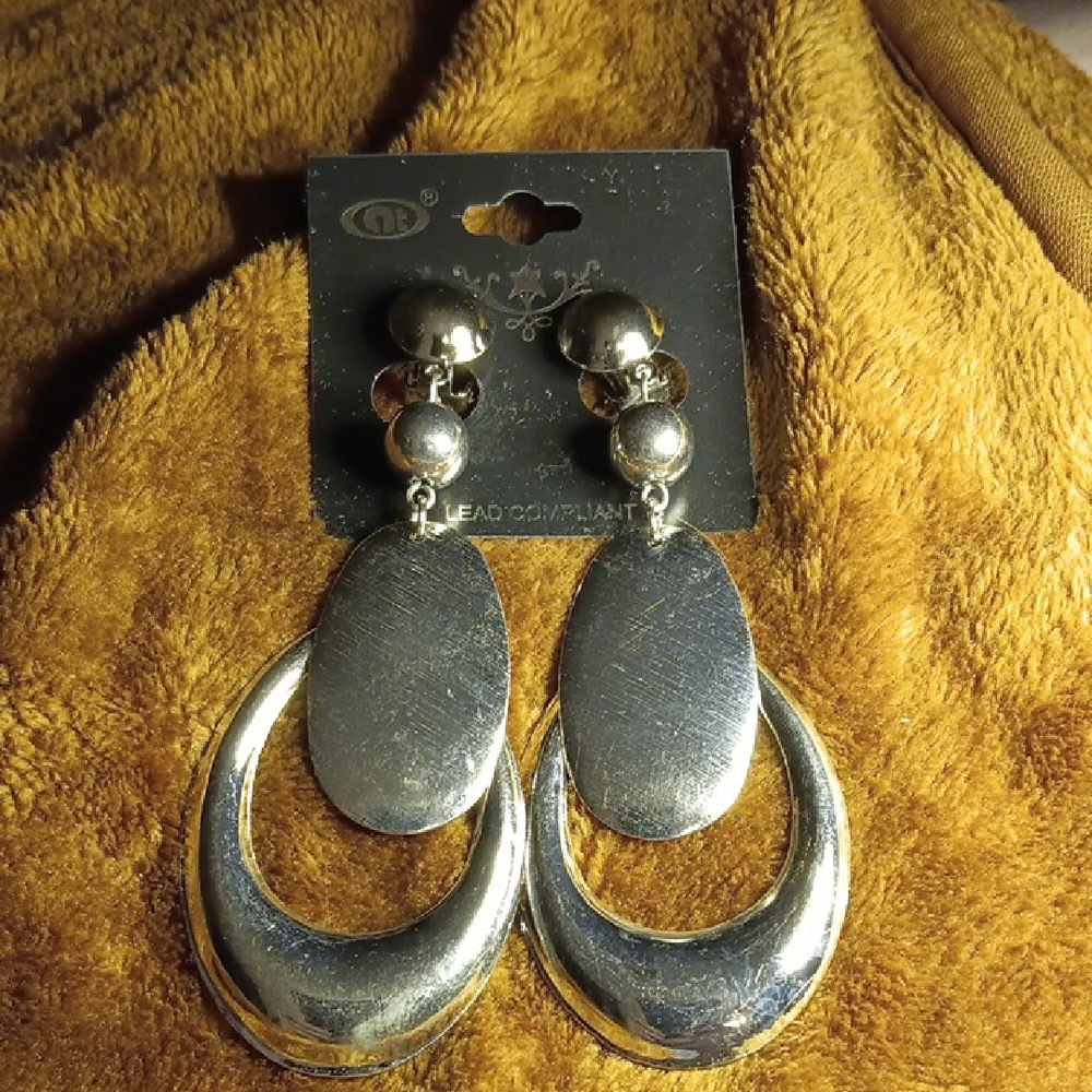 Silver Crescent Dangle Earrings with Teardrop Design Clip On